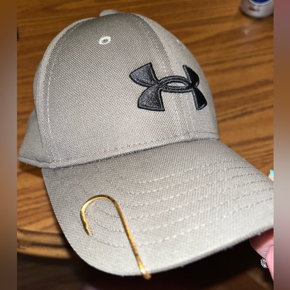 Under Armour youth ball cap - Picture 7 of 12